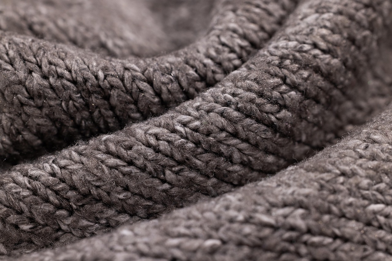 Stone Merino Roll-Neck